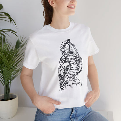 Personalizable Great Horned Owl illustration T-Shirt | Wildlife sketch tee