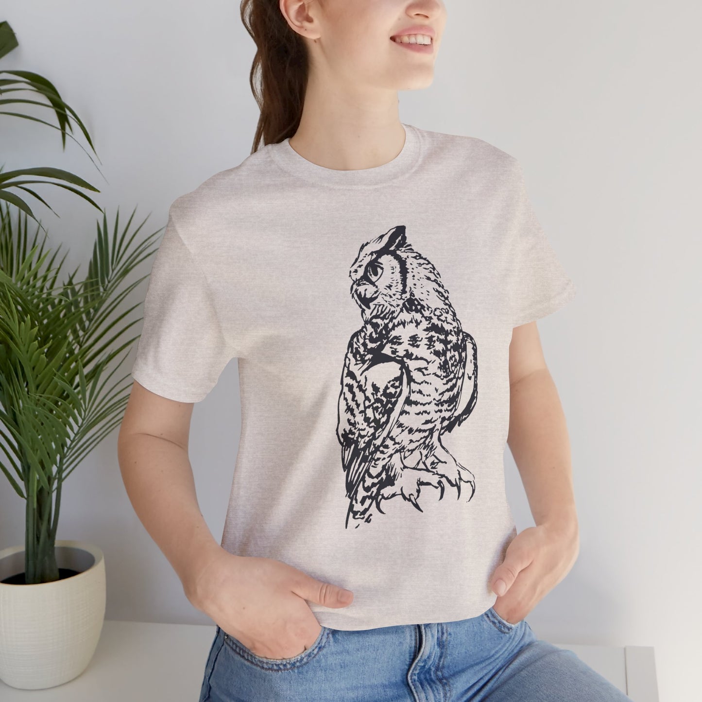 Personalizable Great Horned Owl illustration T-Shirt | Wildlife sketch tee