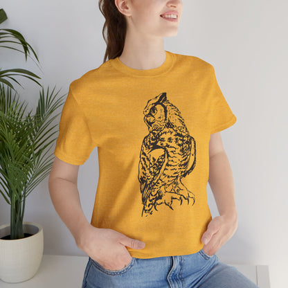 Personalizable Great Horned Owl illustration T-Shirt | Wildlife sketch tee
