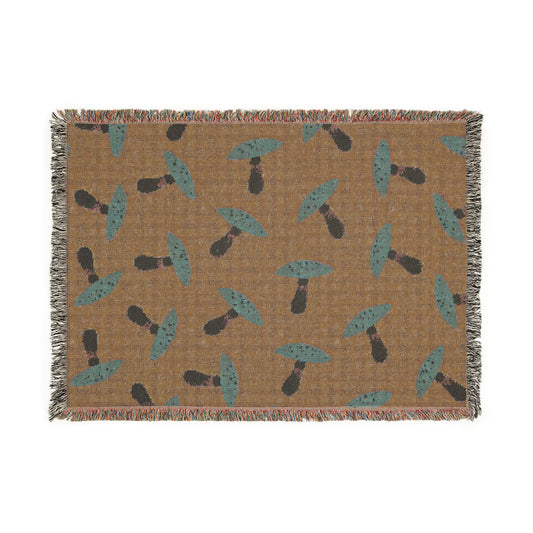 Mushroom Pattern Woven Throw Blanket — Retro Botanical Cozy Throw for Living Room & Cabin